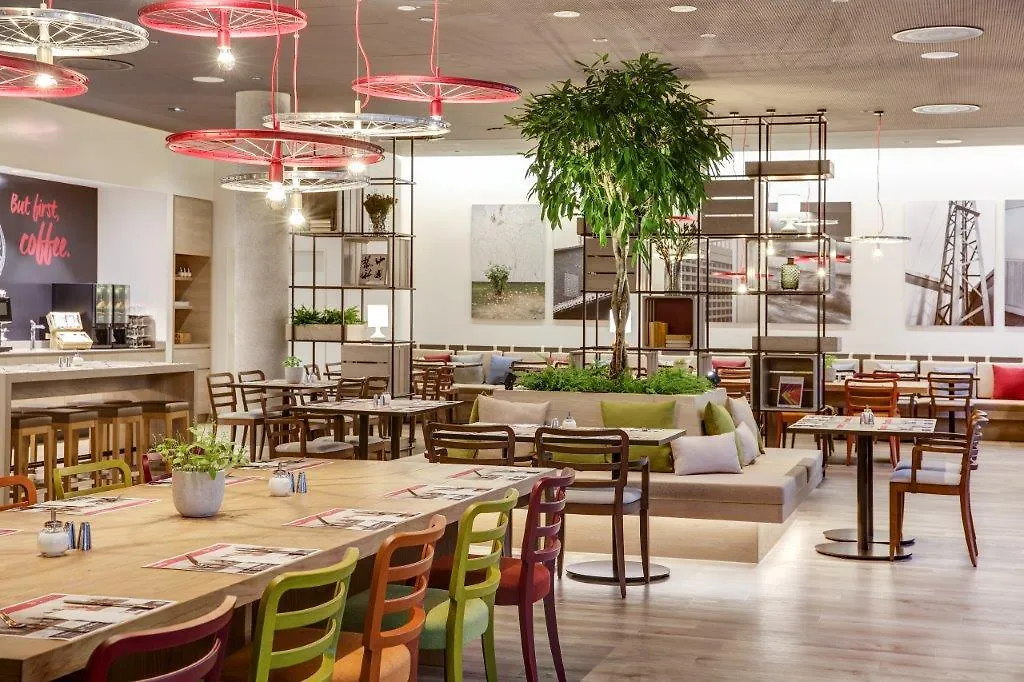IntercityHotel Hannover Hauptbahnhof-Ost 4*,